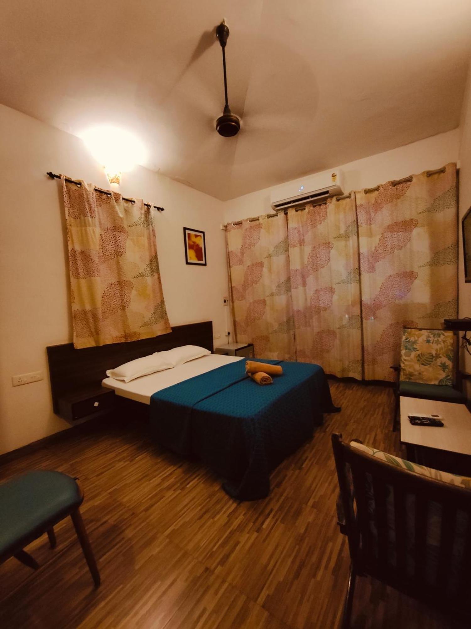 Hotel Bonanza บากา ภายนอก รูปภาพ