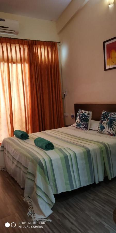 Hotel Bonanza บากา ภายนอก รูปภาพ