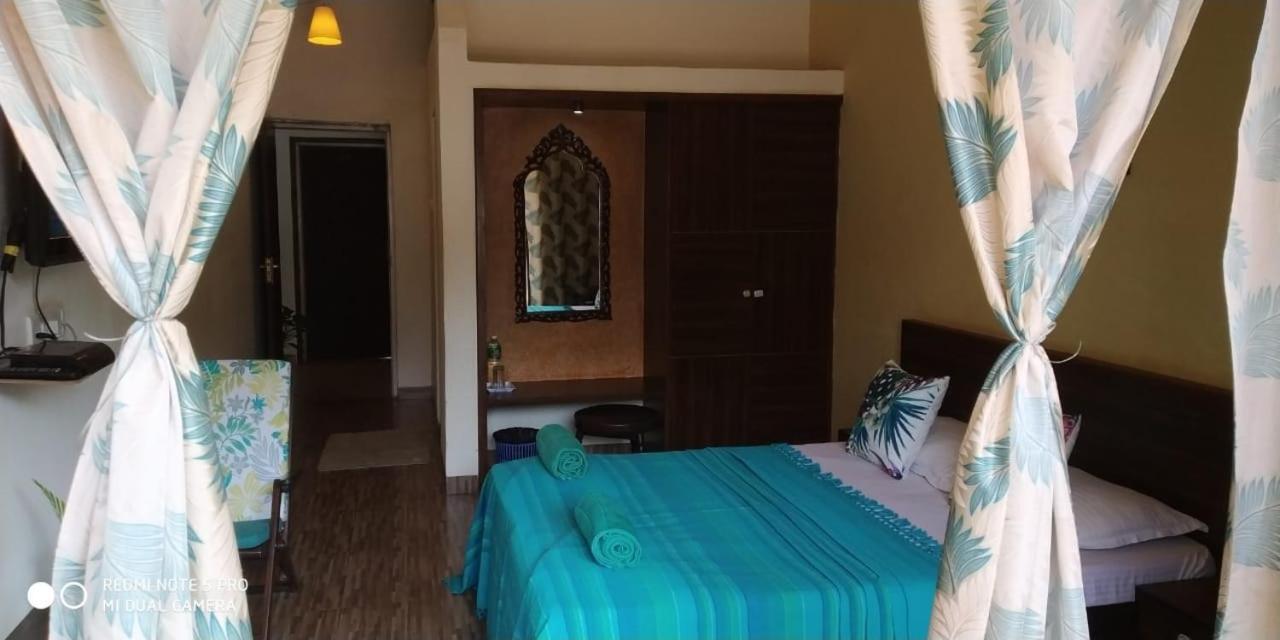 Hotel Bonanza บากา ภายนอก รูปภาพ