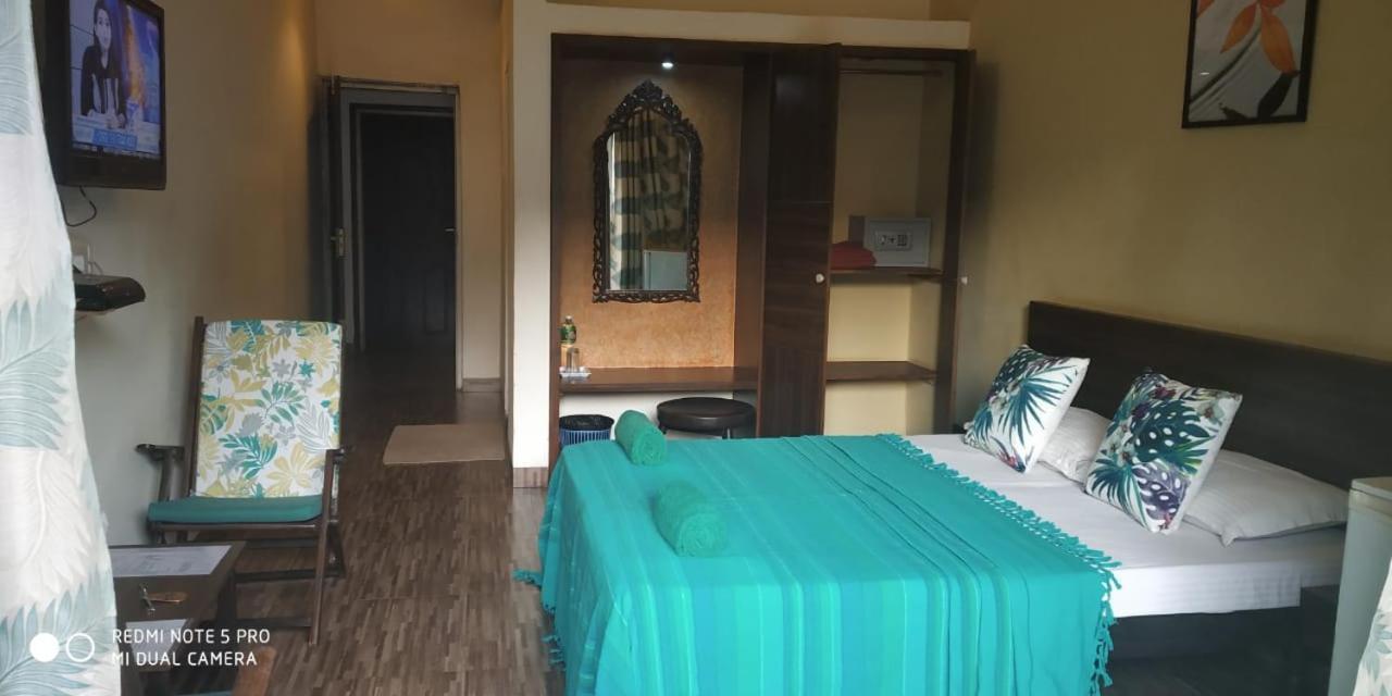 Hotel Bonanza บากา ภายนอก รูปภาพ