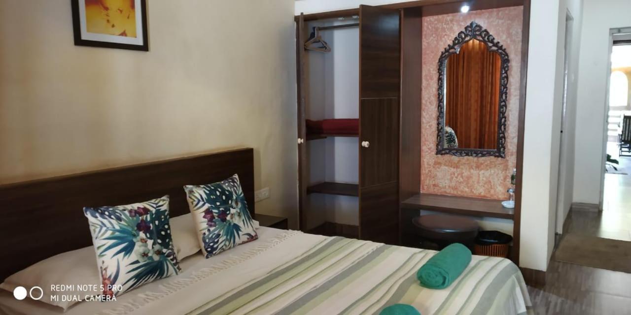 Hotel Bonanza บากา ภายนอก รูปภาพ